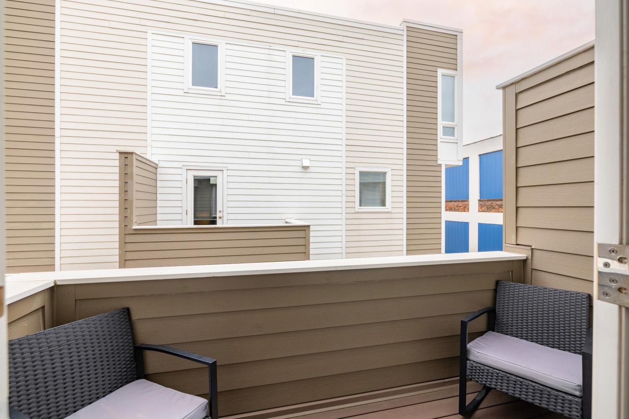 Luxury Downtown Townhome Unit 15 Кливланд Екстериор снимка